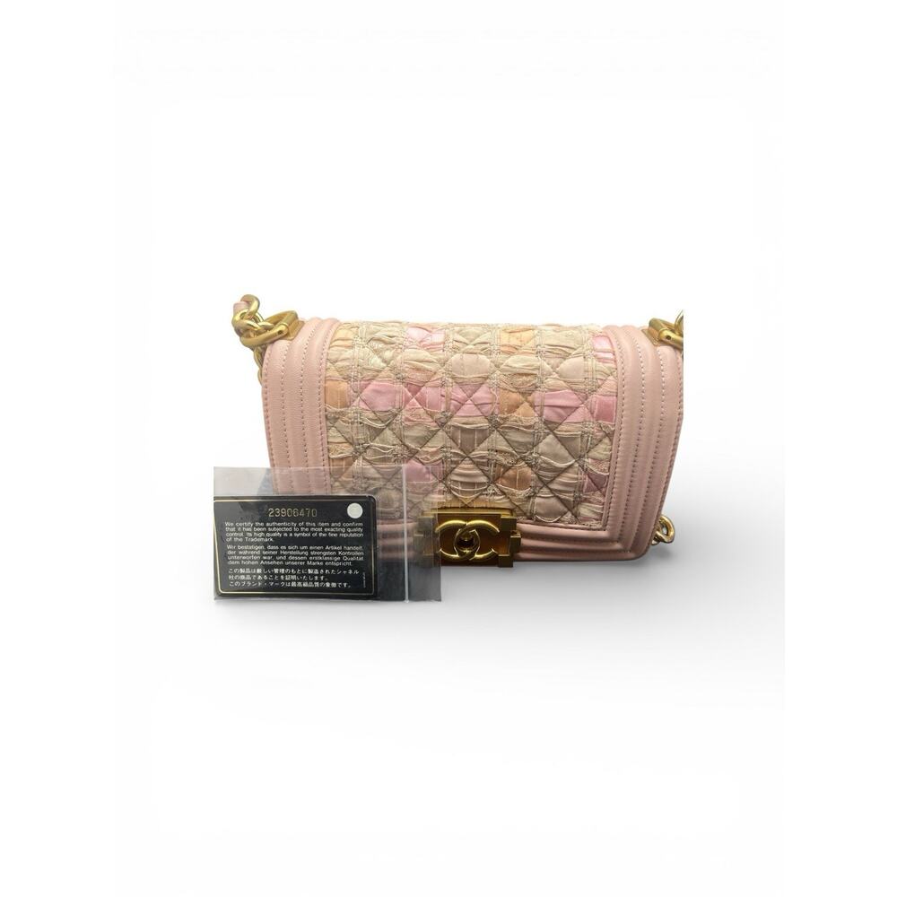 Chanel Small Boy 20cm Pink Tweed Flap Bag Gold-Tone Hardware Made in France - Picture 2 of 11